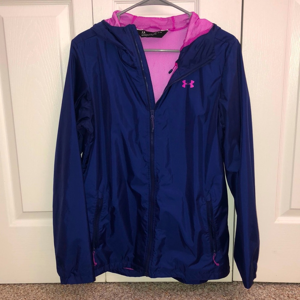 Women’s Under Armour Fitted Light Weight Rain Jacket Size M